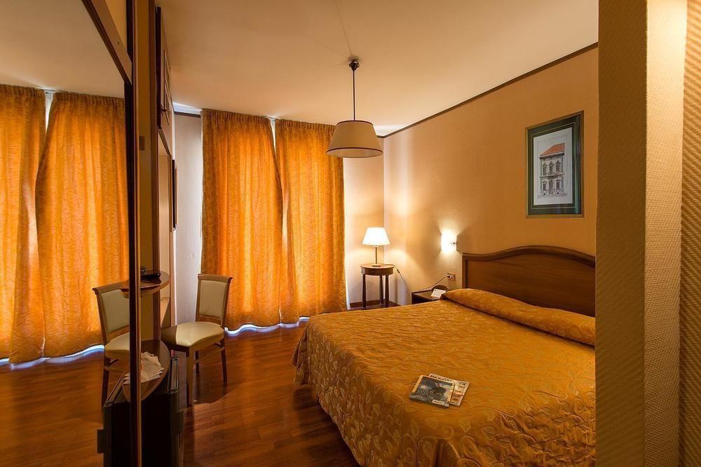 Park Hotel Blanc Et Noir Рим Екстер'єр фото