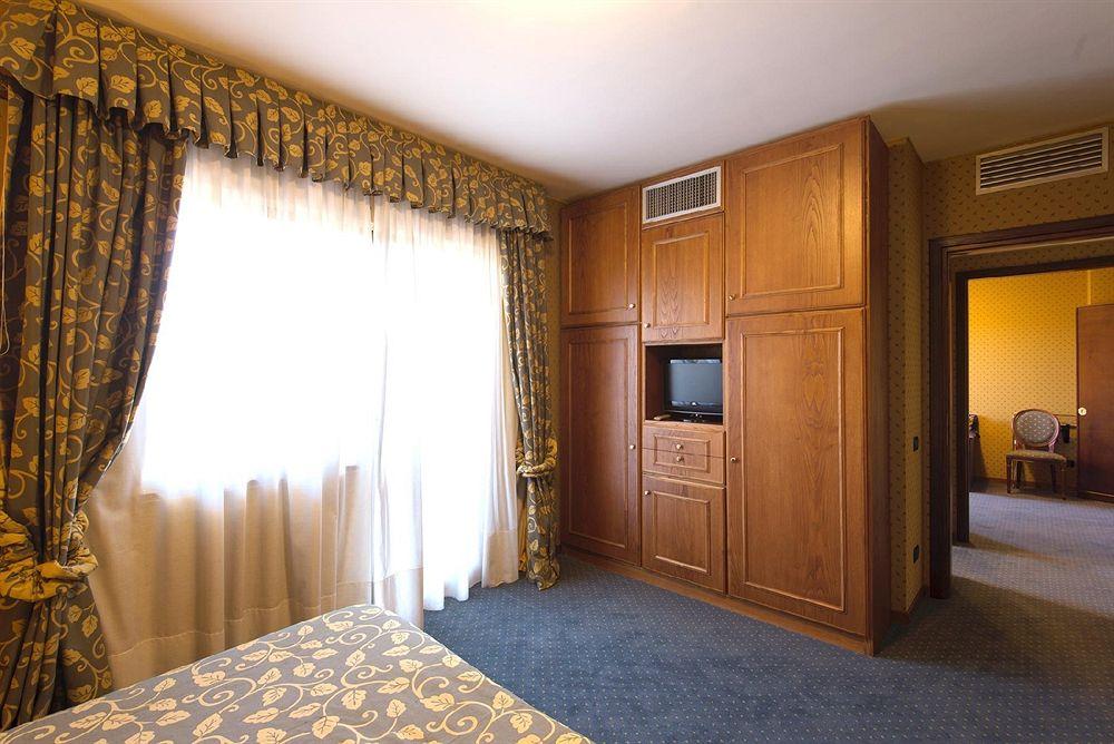 Park Hotel Blanc Et Noir Рим Екстер'єр фото